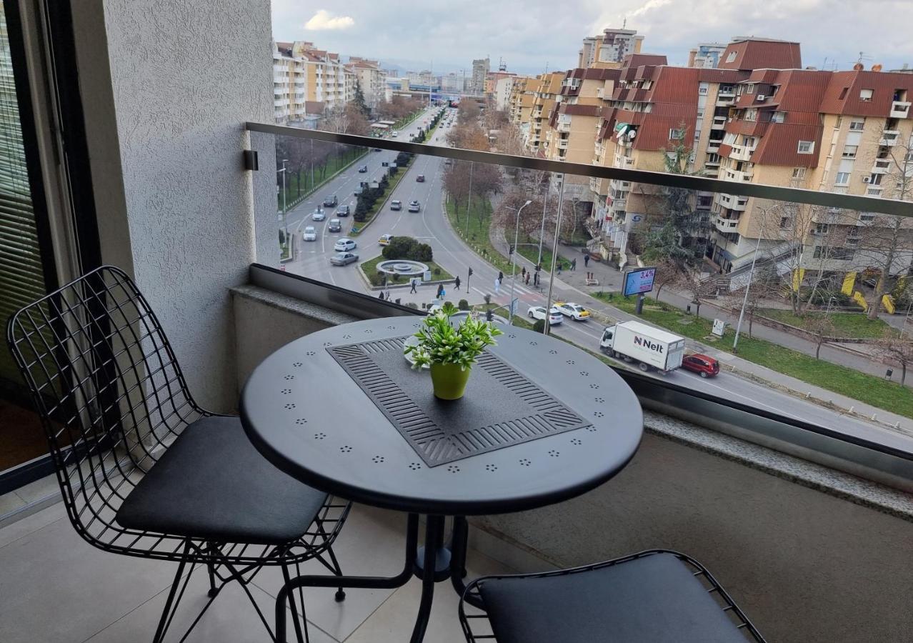 Modern & Trendy Apartment Skopje Eksteriør billede