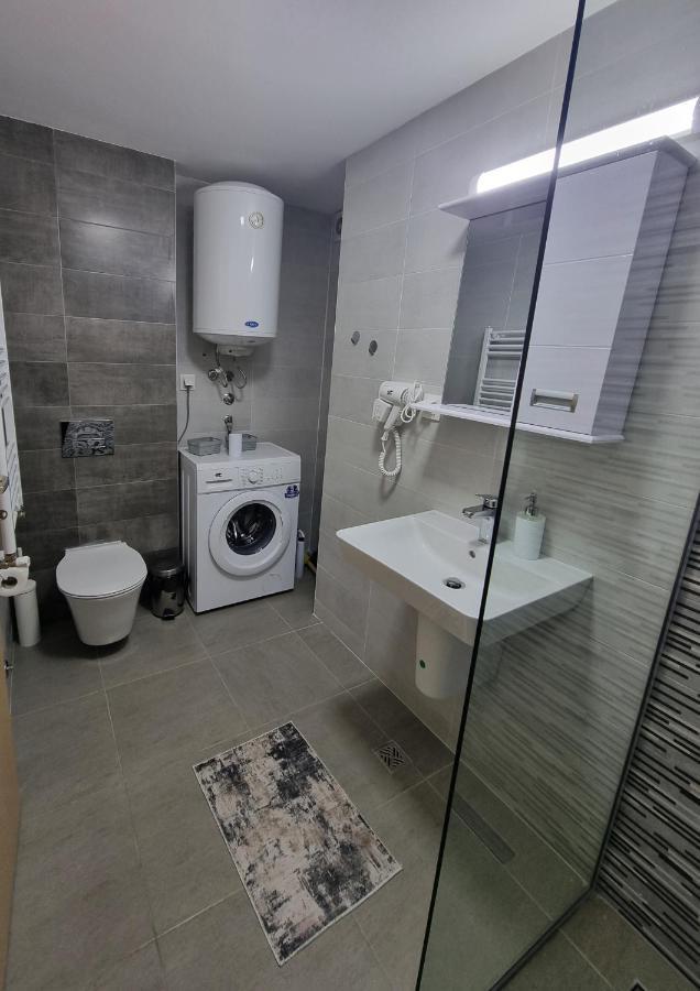 Modern & Trendy Apartment Skopje Eksteriør billede