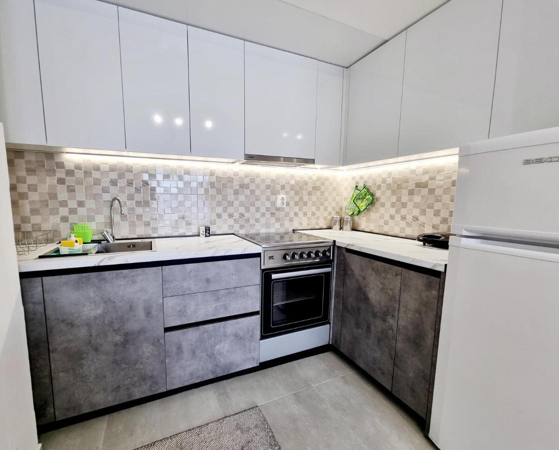 Modern & Trendy Apartment Skopje Eksteriør billede