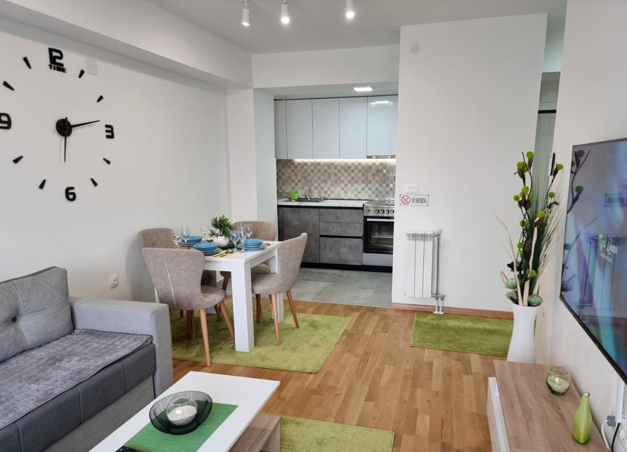 Modern & Trendy Apartment Skopje Eksteriør billede
