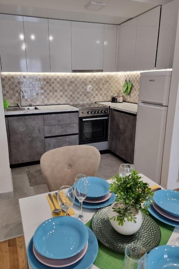 Modern & Trendy Apartment Skopje Eksteriør billede